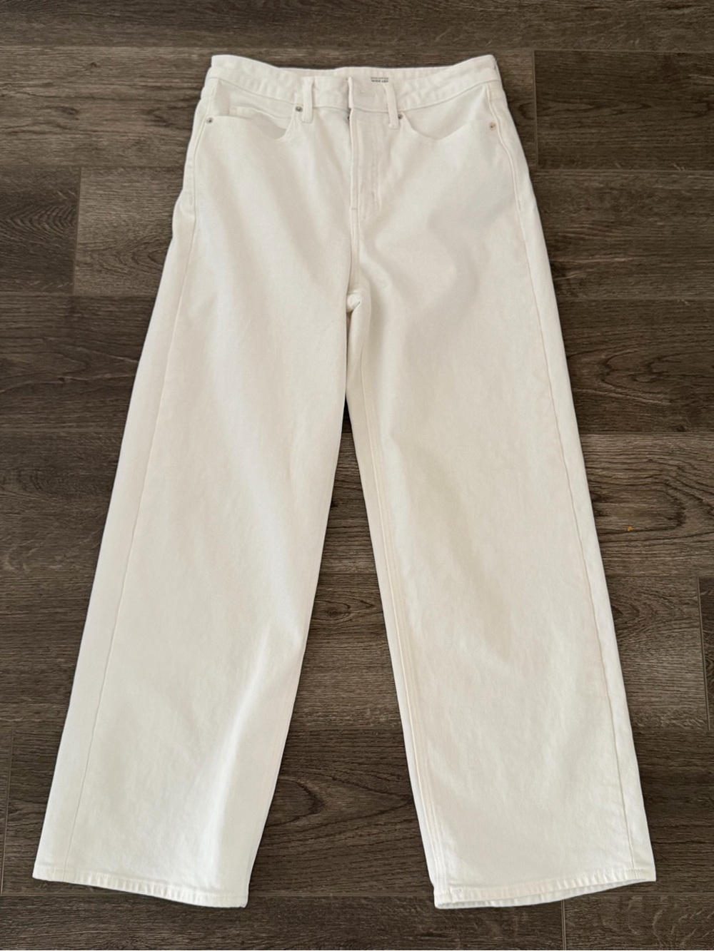 Old Navy • Women’s Extra High-Rise Wide Leg White Jeans